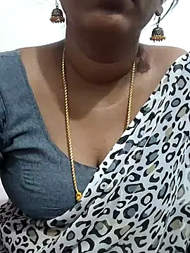 Snapshot of Tamil_Meera12 chatting on 14, 7, 2026 Tamil Meera12 online show from 14, 7, 2026