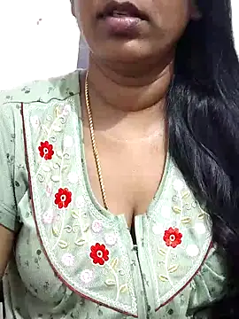 Snapshot of Tamil_Meera12 chatting on 29, 7, 2026 Tamil Meera12 online show from 29, 7, 2026
