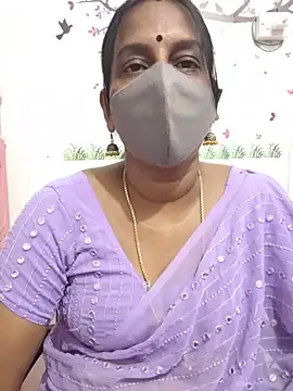 Snapshot of Tamil_Meera12 chatting on 4, 8, 2026 Tamil Meera12 online show from 4, 8, 2026