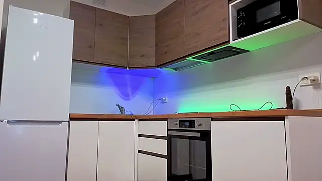 Enjoy everymoment  online show from 8, 4, 2026