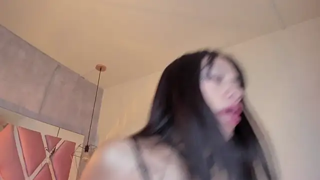 Raichell  online show from 13, 2, 2025