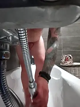 Snapshot of bouraktom6 chatting on 31, 10, 2025 bouraktom6 online show from 31, 10, 2025