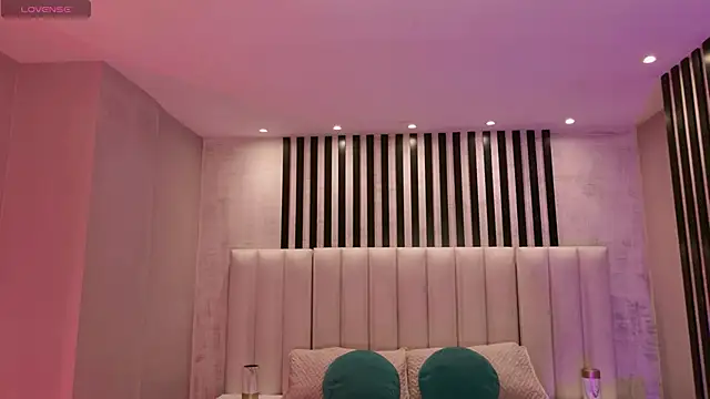 AmaiaHaywood online show from 9, 1, 2026