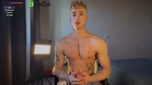 VincentSmith02 online show from 29, 3, 2026