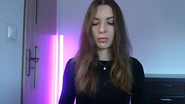 Snapshot of aurora_lust chatting on 11, 9, 2025 aurora lust online show from 11, 9, 2025