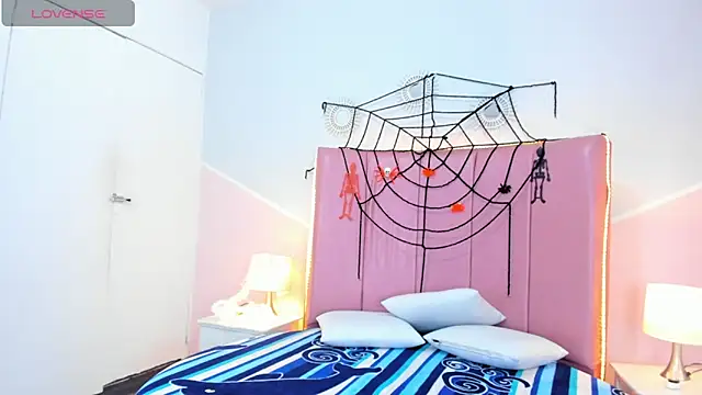 Liiam smith  online show from 29, 10, 2025