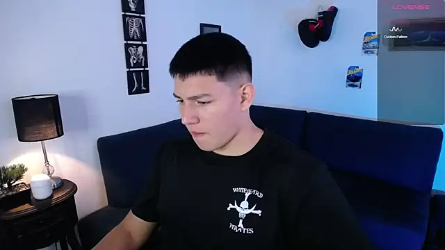 JamesCr  online show from 21, 4, 2026