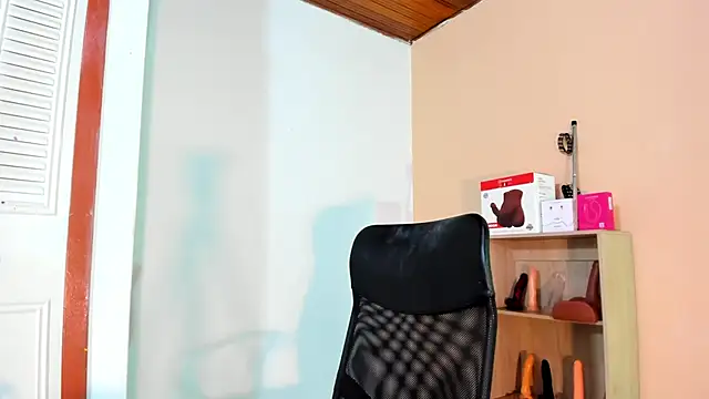 Snapshot of Violetta_0 chatting on 18, 2, 2026 Violetta 0 online show from 18, 2, 2026