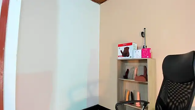 Snapshot of Violetta_0 chatting on 21, 2, 2026 Violetta 0 online show from 21, 2, 2026