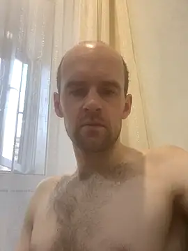 LynnAhNight online show from 9, 11, 2025