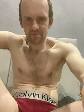 LynnAhNight online show from 14, 4, 2026