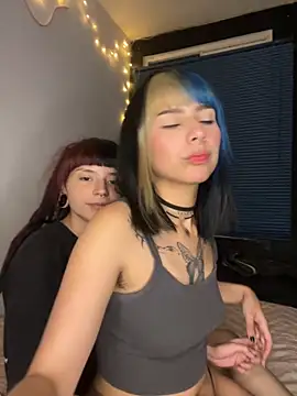 Snapshot of mavimist__ chatting on 18, 9, 2025 mavimist   online show from 18, 9, 2025