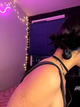 Snapshot of mavimist__ chatting on 25, 10, 2025 mavimist   online show from 25, 10, 2025