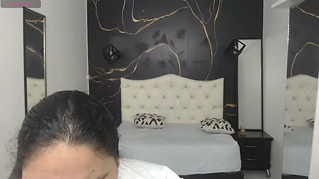 Snapshot of Aaliyah11 chatting on 23, 9, 2025 Aaliyah11 online show from 23, 9, 2025