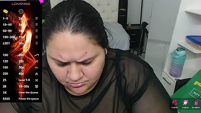 Snapshot of Aaliyah11 chatting on 9, 10, 2025 Aaliyah11 online show from 9, 10, 2025