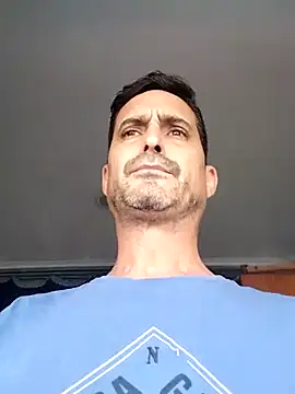 Snapshot of jonymoreno chatting on 17, 10, 2025 jonymoreno online show from 17, 10, 2025