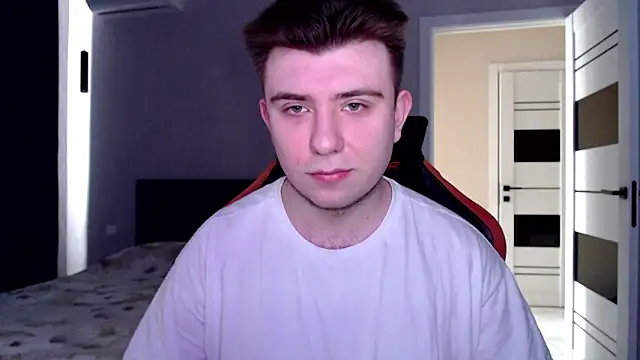 honey furry online show from 16, 3, 2026