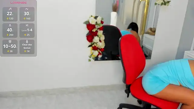 Snapshot of emmysandoval chatting on 6, 11, 2025 emmysandoval online show from 6, 11, 2025