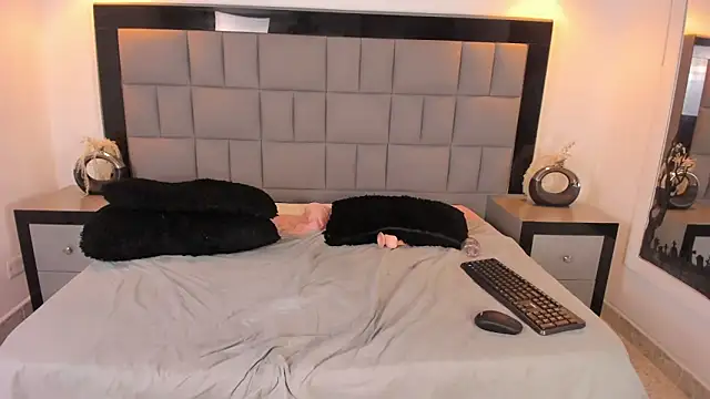 Your Lady Milf online show from 22, 3, 2025