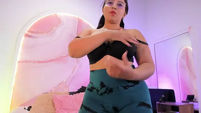 Snapshot of Sofii_Lopezz chatting on 10, 2, 2026 Sofii Lopezz online show from 10, 2, 2026