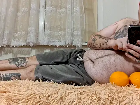 Snapshot of vitek1110 chatting on 27, 11, 2025 vitek1110 online show from 27, 11, 2025