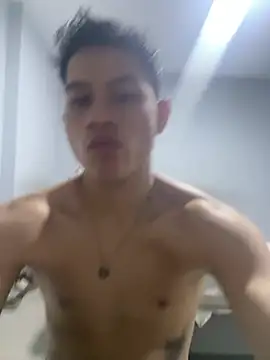 Maxhotmen online show from 10, 2, 2025