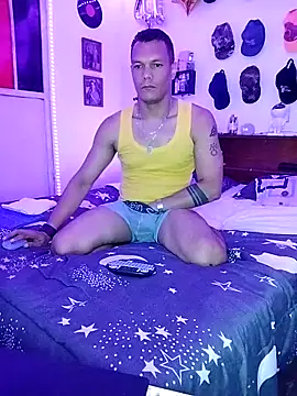 Snapshot of XhaseFoX chatting on 2, 3, 2025 XhaseFoX online show from 2, 3, 2025