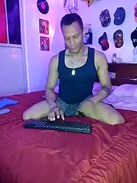 Snapshot of XhaseFoX chatting on 10, 3, 2025 XhaseFoX online show from 10, 3, 2025