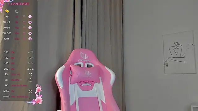 Mimi Webb online show from 23, 2, 2025