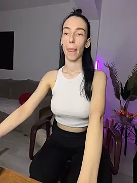 Snapshot of Celine_Roxelle chatting on 3, 4, 2026 Celine Roxelle online show from 3, 4, 2026