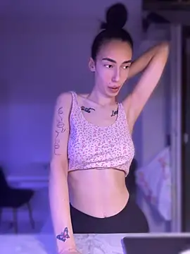 Snapshot of Celine_Roxelle chatting on 7, 4, 2026 Celine Roxelle online show from 7, 4, 2026