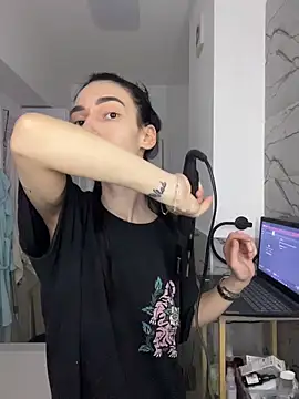 Snapshot of Celine_Roxelle chatting on 16, 4, 2026 Celine Roxelle online show from 16, 4, 2026