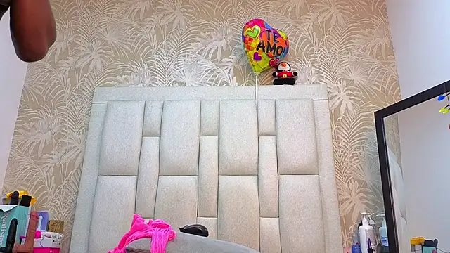 dafnnelewis online show from 15, 1, 2026