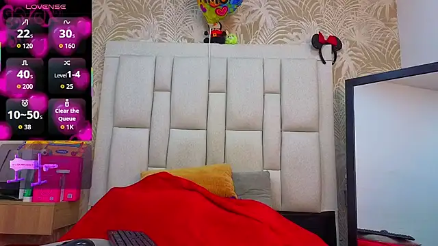 dafnnelewis online show from 16, 4, 2026