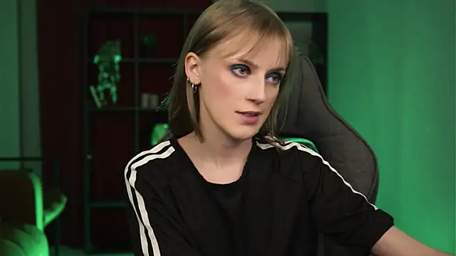 Snapshot of KiraMontoya chatting on 18, 1, 2026 KiraMontoya online show from 18, 1, 2026