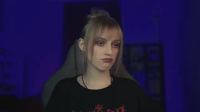 Snapshot of KiraMontoya chatting on 3, 2, 2026 KiraMontoya online show from 3, 2, 2026