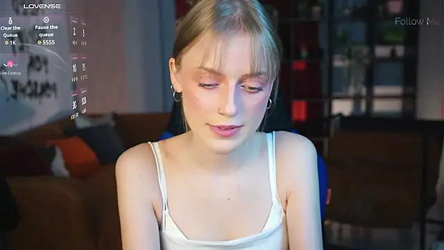 Snapshot of KiraMontoya chatting on 13, 2, 2026 KiraMontoya online show from 13, 2, 2026