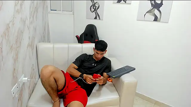 Snapshot of ANDRES_STUD chatting on 16, 10, 2025 ANDRES STUD online show from 16, 10, 2025