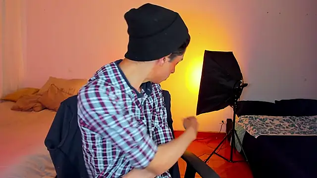 steve  gray online show from 6, 3, 2025