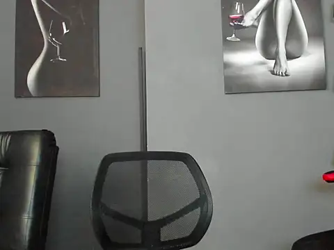 karlyjons12 online show from 10, 2, 2026