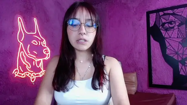 Snapshot of Sunshinegirl__ chatting on 4, 3, 2025 Sunshinegirl online show from 4, 3, 2025