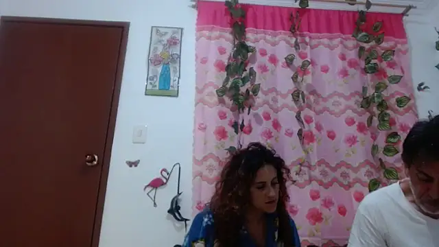 jeans and emma online show from 10, 3, 2025