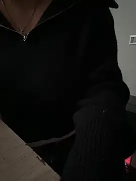 Loveblackzilla online show from 16, 2, 2025