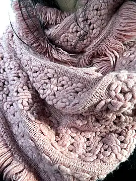 Loveblackzilla online show from 8, 11, 2025