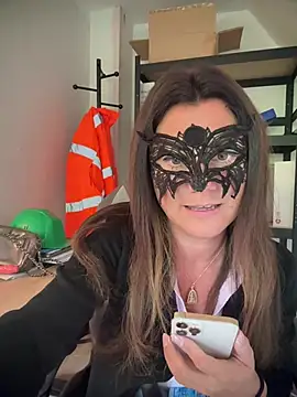 Loveblackzilla online show from 4, 3, 2026