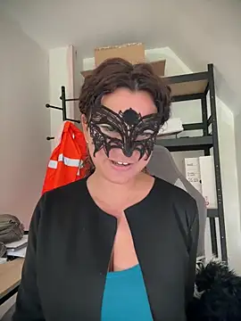 Loveblackzilla online show from 2, 4, 2026