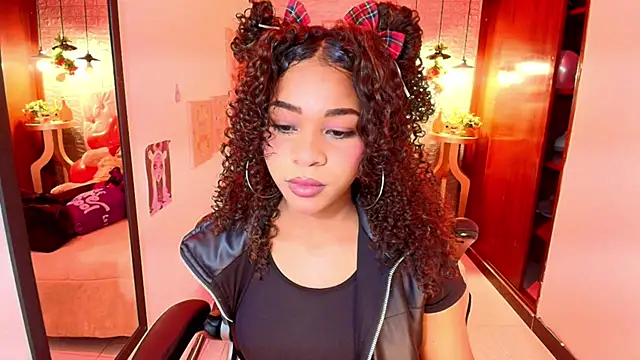 tylla  online show from 17, 3, 2025