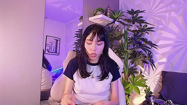 Miaa Lee7 online show from 16, 12, 2025