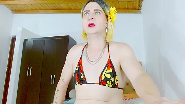 Snapshot of Dolldirtyxxx chatting on 25, 6, 2026 Dolldirtyxxx online show from 25, 6, 2026