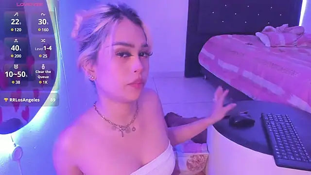 Snapshot of _Charlottequeen chatting on 20, 2, 2025 Charlottequeen online show from 20, 2, 2025